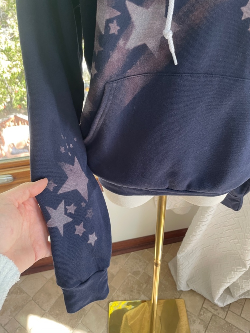 Ali and Joe Size Small Custom Navy Starprint Pullover Hoodie EUC Size Tag Cut - Picture 2 of 9
